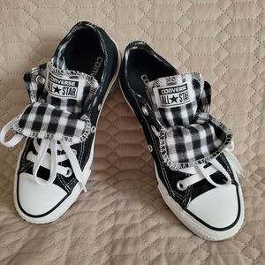 Converse Like New women's 5, black and white, double tongue, very cute